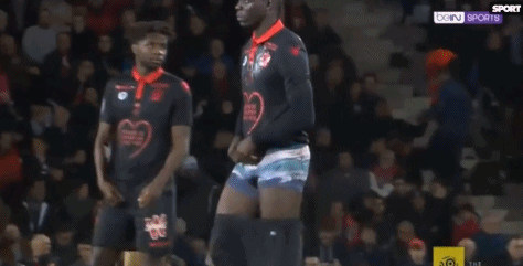 篮球NBA球员社媒晒训练视频