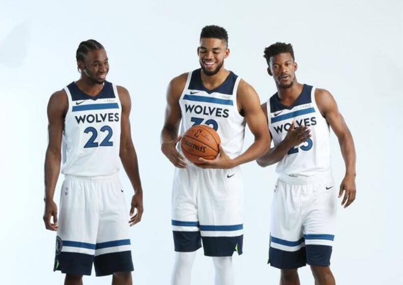 就在今天，12月6日下午！中超传来了山东鲁能、韩鹏和上海申花的新消息（12月6日下午，中超传出关于山东鲁能、韩鹏与上海申花的最新消息）