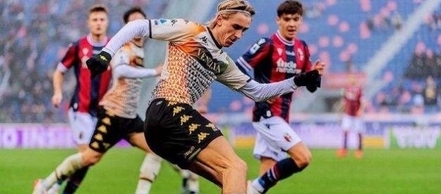 本菲卡旧将路易松晒照说在学习，照片显示他问AI足球总监职责（本菲卡名宿路易松晒学习照：向AI请教足球总监的职责）