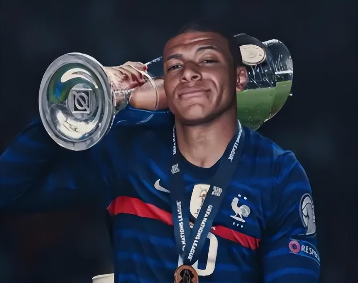 詹姆斯·麦迪逊盛赞布鲁诺·费尔南德斯：被低估的曼联核心“一次又一次”证明自己（麦迪逊力赞布鲁诺·费尔南德斯：被低估的曼联核心一次次自证实力）