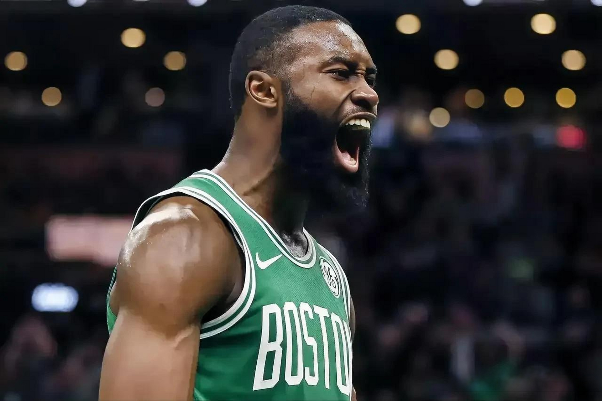 国足热身赛小胜乌兹别克斯坦（国足友谊赛险胜乌兹别克斯坦）