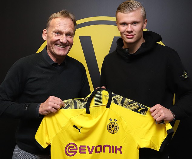 炸裂！14岁中国游泳天才自由泳上演逆袭夺冠，后程发力太恐怖了（14岁中国自由泳新星绝地反超夺冠，末段爆发震撼全场）