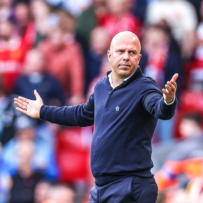 上海海港豪取连胜（上海海港连战连捷）