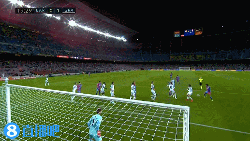 皇马双星伤愈在即！赫伊森卡马文加或战塞尔塔，后防线告急考验银河战舰