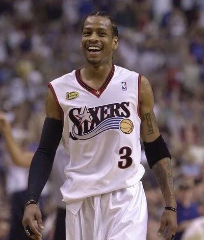 波兰主帅：莱万能在11月出场；巴萨和弗里克没对他感到不满（波兰主帅：莱万11月可出战，巴萨与弗里克并无不满）