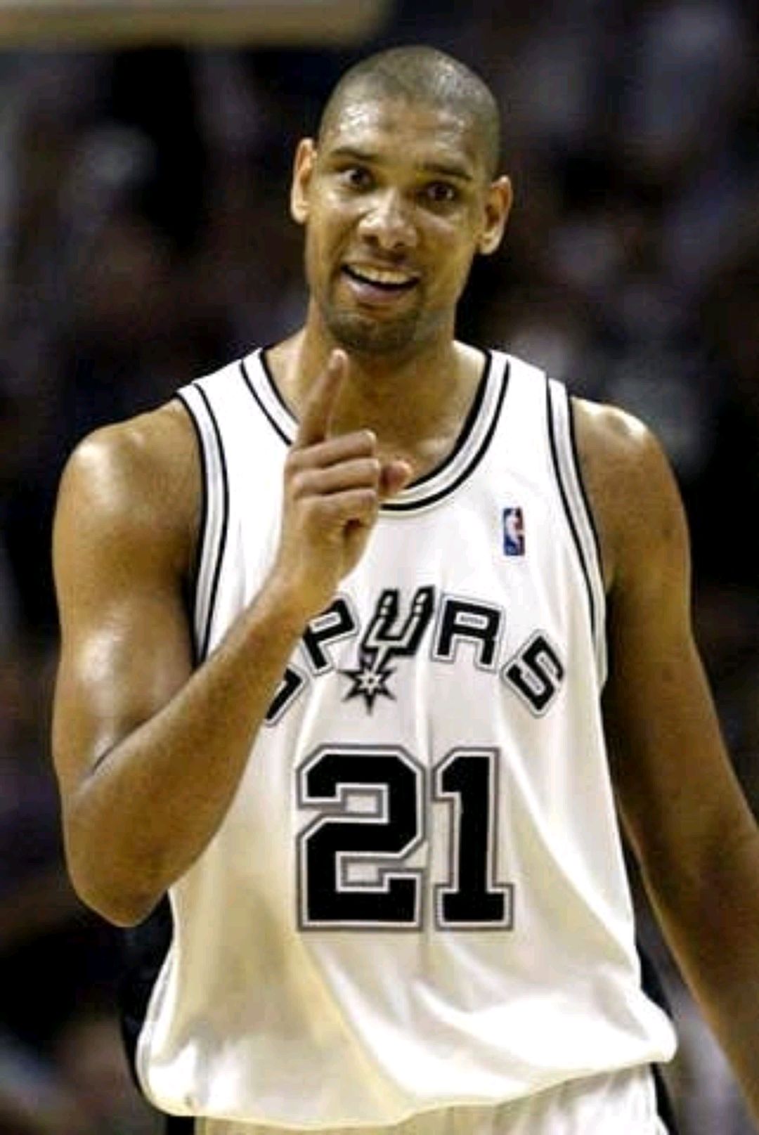 王博豪：那次射门机会我应该打上角；欧洲联赛对我锻炼大（王博豪：那次机会本该轰上角，欧洲联赛让我收获巨大）